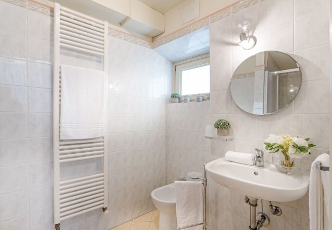 Lägenhet i Lucca - Casa Simonetta: Modern and Antique Ground Floor Apartment inside the Walls of Lucca Lägenhet i Lucca - Casa Simonetta: Modern and Antique Ground Floor Apartment inside the Walls of Lucca