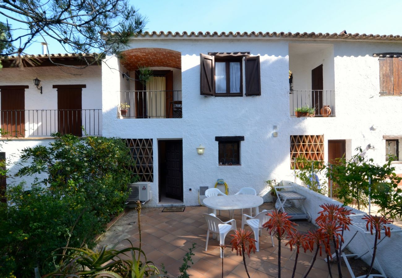 Stuga i Pals - PLAÇA DELS POUS NORD