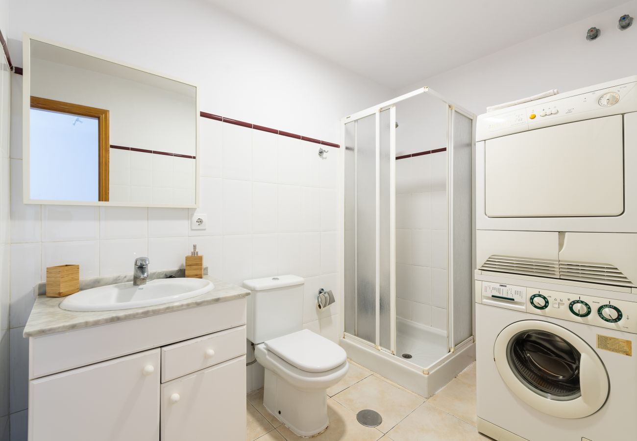 Stuga i Las Palmas de Gran Canaria - Surf Beach Canteras & Parking By CanariasGetaway  Stuga i Las Palmas de Gran Canaria - Surf Beach Canteras & Parking By CanariasGetaway