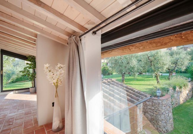 Villa i Capannori - Villa with Private Pool on the Lucca Hills in S. Andrea di Compito Villa i Capannori - Villa with Private Pool on the Lucca Hills in S. Andrea di Compito