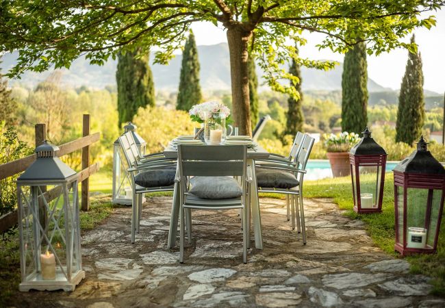 Villa i Lucca - VILLA D'AMICO, charming indulgence overlooking Lucca Town Centre Villa i Lucca - VILLA D'AMICO, charming indulgence overlooking Lucca Town Centre