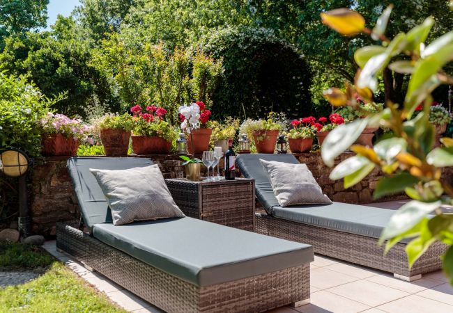 Villa i Capannori - VILLA CATIA Farmhouse. 3 Luxury Bedrooms, a Pool, a Jacuzzi and a Dream-Like Getaway Experience Villa i Capannori - VILLA CATIA Farmhouse. 3 Luxury Bedrooms, a Pool, a Jacuzzi and a Dream-Like Getaway Experience