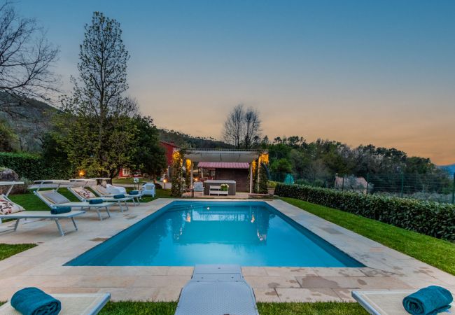 Villa i Capannori - VILLA CATIA Farmhouse. 3 Luxury Bedrooms, a Pool, a Jacuzzi and a Dream-Like Getaway Experience Villa i Capannori - VILLA CATIA Farmhouse. 3 Luxury Bedrooms, a Pool, a Jacuzzi and a Dream-Like Getaway Experience
