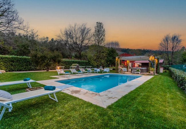 Villa i Capannori - VILLA CATIA Farmhouse. 3 Luxury Bedrooms, a Pool, a Jacuzzi and a Dream-Like Getaway Experience Villa i Capannori - VILLA CATIA Farmhouse. 3 Luxury Bedrooms, a Pool, a Jacuzzi and a Dream-Like Getaway Experience