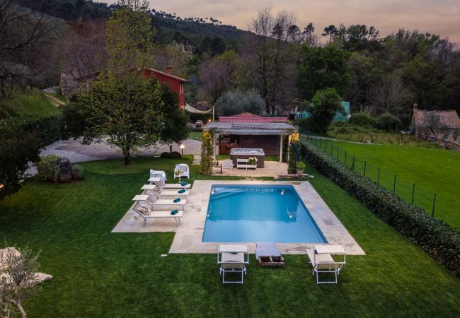 Villa i Capannori - VILLA CATIA Farmhouse. 3 Luxury Bedrooms, a Pool, a Jacuzzi and a Dream-Like Getaway Experience Villa i Capannori - VILLA CATIA Farmhouse. 3 Luxury Bedrooms, a Pool, a Jacuzzi and a Dream-Like Getaway Experience