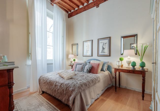 Lägenhet i Lucca - CASA UGOLINO, State of the Art Central 2 Bedrooms Apartment in Lucca Lägenhet i Lucca - CASA UGOLINO, State of the Art Central 2 Bedrooms Apartment in Lucca