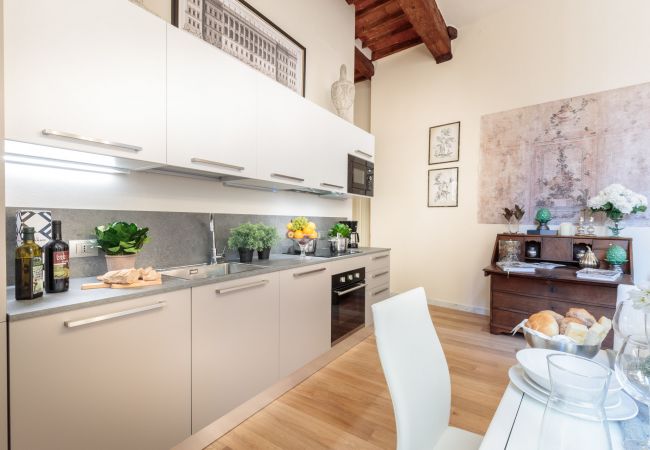 Lägenhet i Lucca - CASA UGOLINO, State of the Art Central 2 Bedrooms Apartment in Lucca Lägenhet i Lucca - CASA UGOLINO, State of the Art Central 2 Bedrooms Apartment in Lucca