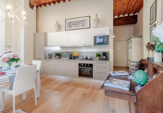Lägenhet i Lucca - CASA UGOLINO, State of the Art Central 2 Bedrooms Apartment in Lucca Lägenhet i Lucca - CASA UGOLINO, State of the Art Central 2 Bedrooms Apartment in Lucca