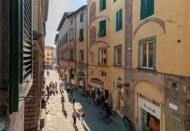 Lägenhet i Lucca - CASA UGOLINO, State of the Art Central 2 Bedrooms Apartment in Lucca Lägenhet i Lucca - CASA UGOLINO, State of the Art Central 2 Bedrooms Apartment in Lucca