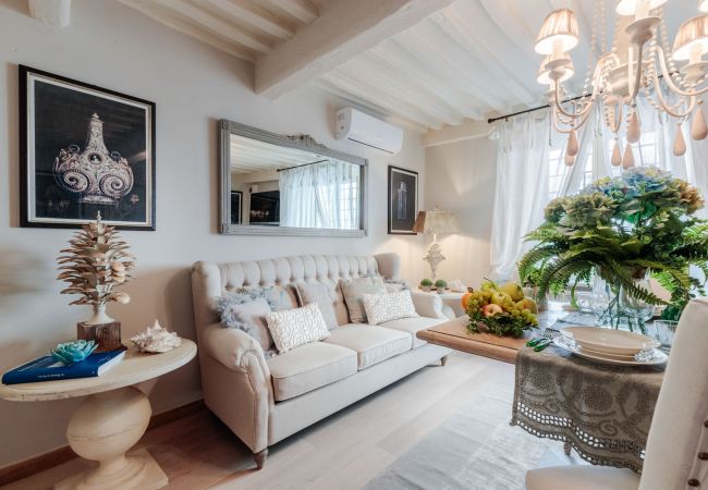Lägenhet i Lucca - Luxury 1 Bedroom Apartment inside the Walls of Lucca Lägenhet i Lucca - Luxury 1 Bedroom Apartment inside the Walls of Lucca