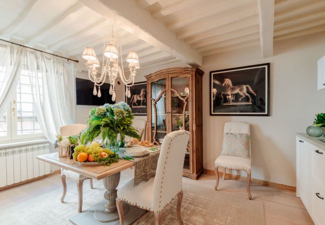 Lägenhet i Lucca - Luxury 1 Bedroom Apartment inside the Walls of Lucca Lägenhet i Lucca - Luxury 1 Bedroom Apartment inside the Walls of Lucca
