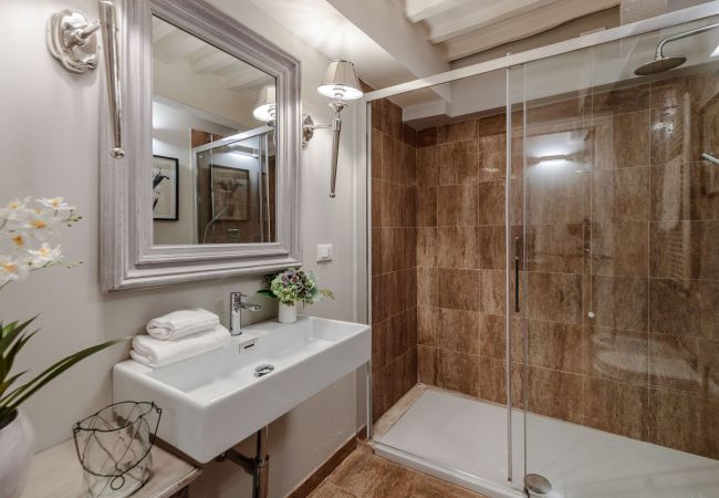 Lägenhet i Lucca - Luxury 1 Bedroom Apartment inside the Walls of Lucca Lägenhet i Lucca - Luxury 1 Bedroom Apartment inside the Walls of Lucca
