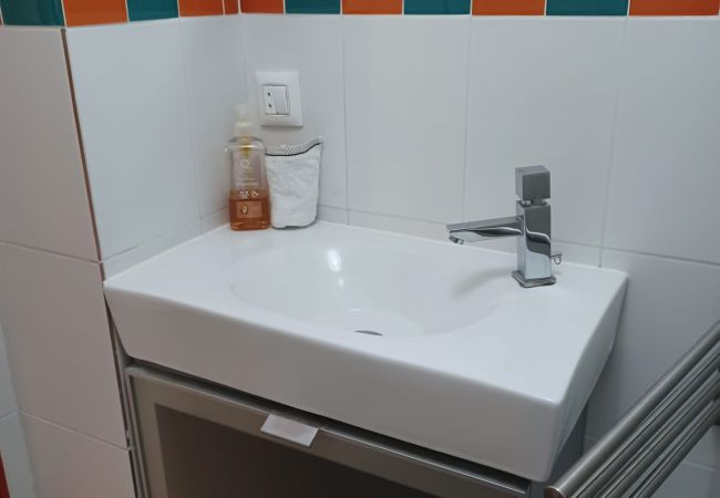 Lägenhet i Madrid - Ático - Terraza 15m2 - CHUECA- 4 PAX Lägenhet i Madrid - Ático - Terraza 15m2 - CHUECA- 4 PAX