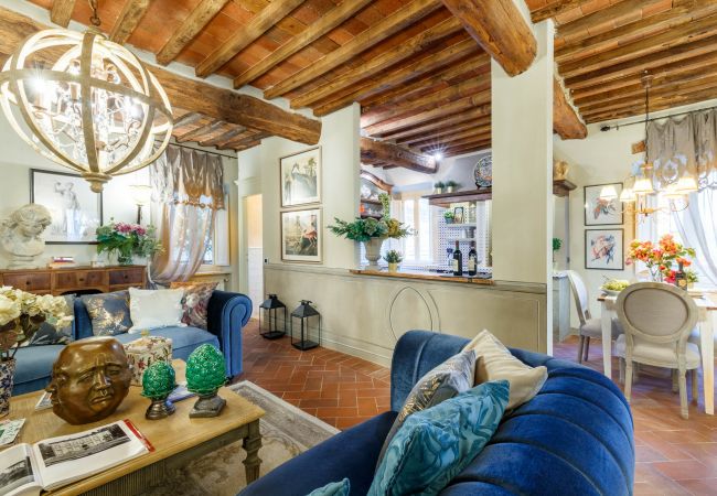 Lägenhet i Lucca - CASA KATHY: Smart and Convenient Luxury 2 Bedrooms Apartment inside the City Walls Lägenhet i Lucca - CASA KATHY: Smart and Convenient Luxury 2 Bedrooms Apartment inside the City Walls