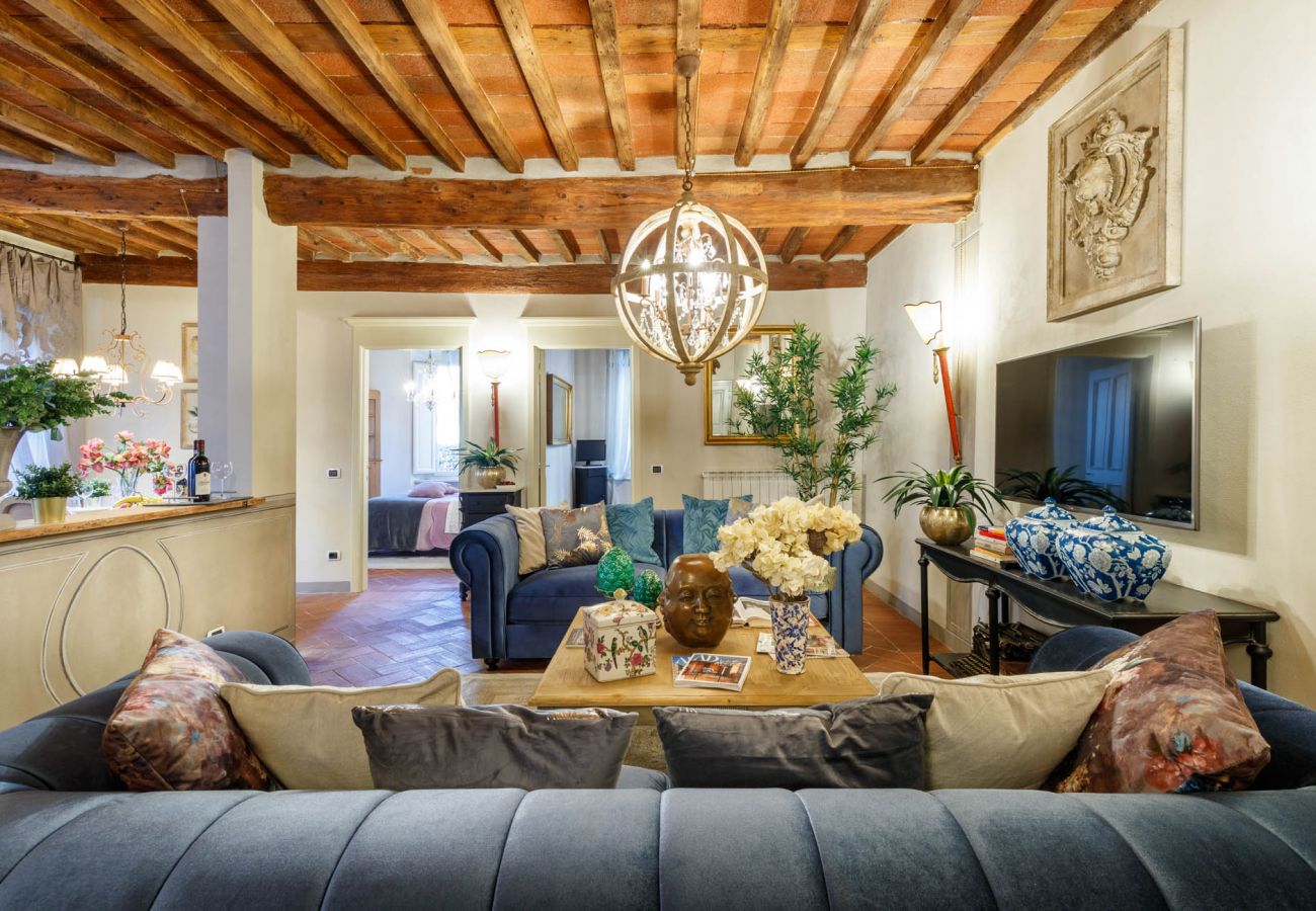 Lägenhet i Lucca - CASA KATHY: Smart and Convenient Luxury 2 Bedrooms Apartment inside the City Walls Lägenhet i Lucca - CASA KATHY: Smart and Convenient Luxury 2 Bedrooms Apartment inside the City Walls