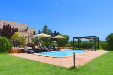 Sommarhus i Campos - Son Vigili 417 magnífica villa con piscina privada, jacuzzi, zona infantil y aire acondicionado