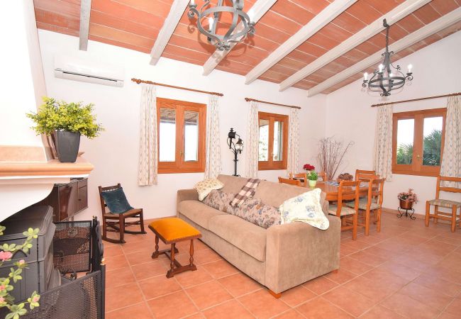 Sommarhus i Muro - Terra Nostra 147 acogedora finca con impresionantes vistas, terraza, jacuzzi y aire acondicionado Sommarhus i Muro - Terra Nostra 147 acogedora finca con impresionantes vistas, terraza, jacuzzi y aire acondicionado