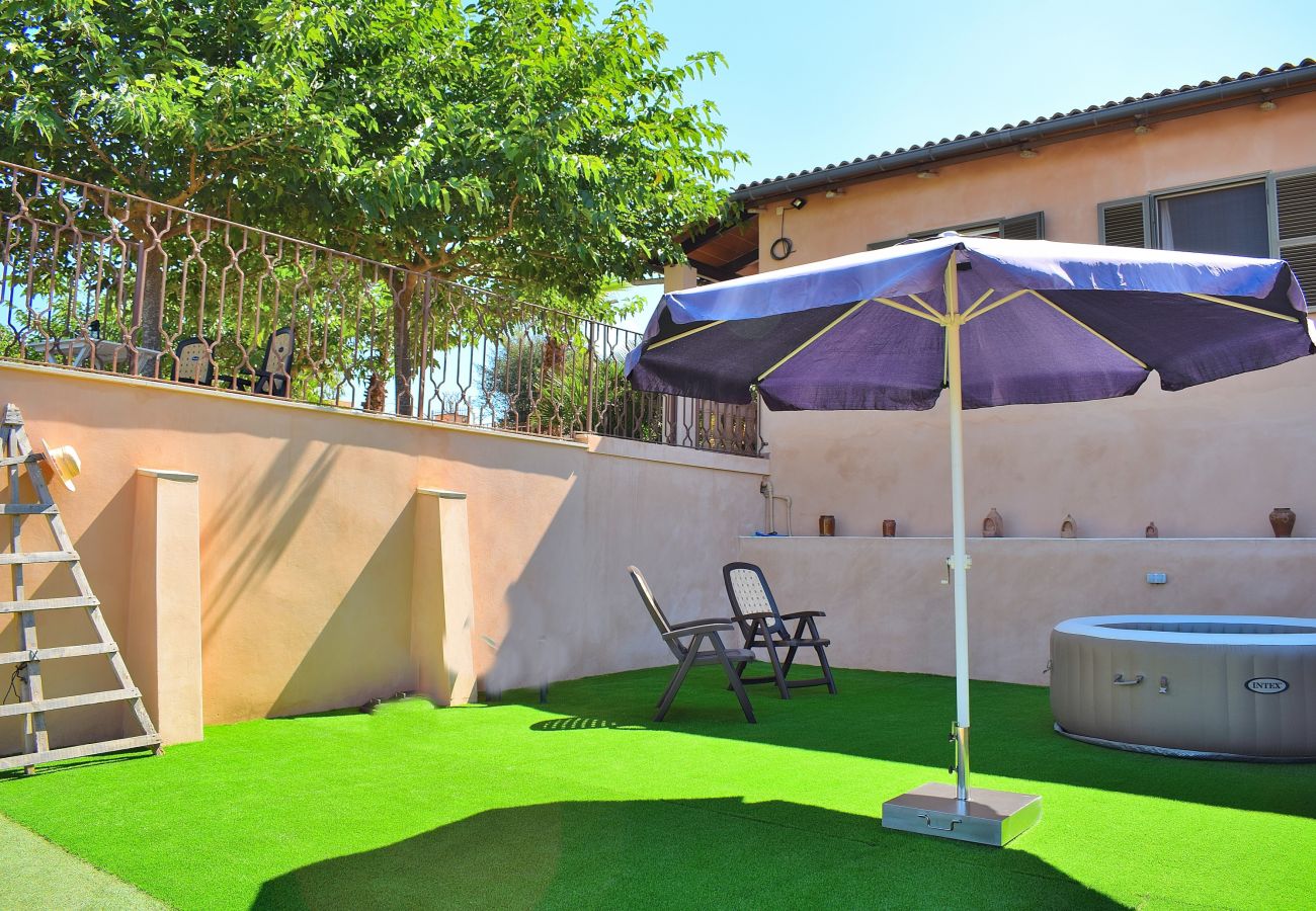 Sommarhus i Muro - Terra Nostra 147 acogedora finca con impresionantes vistas, terraza, jacuzzi y aire acondicionado Sommarhus i Muro - Terra Nostra 147 acogedora finca con impresionantes vistas, terraza, jacuzzi y aire acondicionado