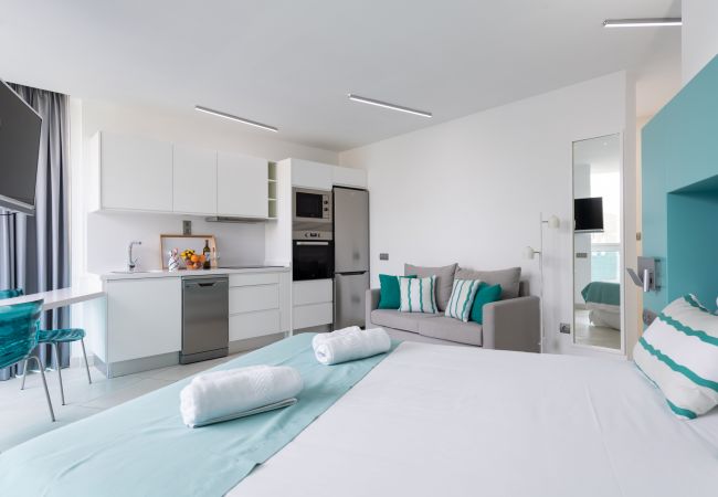 Studio i Las Palmas de Gran Canaria - Edison Building 203 By CanariasGetaway  Studio i Las Palmas de Gran Canaria - Edison Building 203 By CanariasGetaway