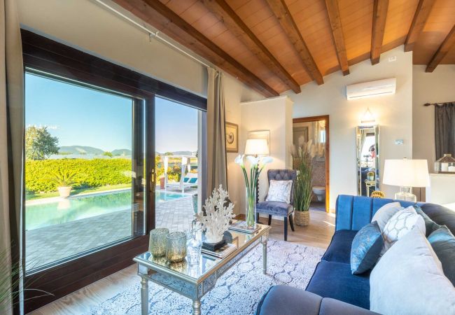 Villa i Viareggio - The Luxury Beach Villa with shared Swimming Pool, between Viareggio and Torre del Lago Puccini Villa i Viareggio - The Luxury Beach Villa with shared Swimming Pool, between Viareggio and Torre del Lago Puccini