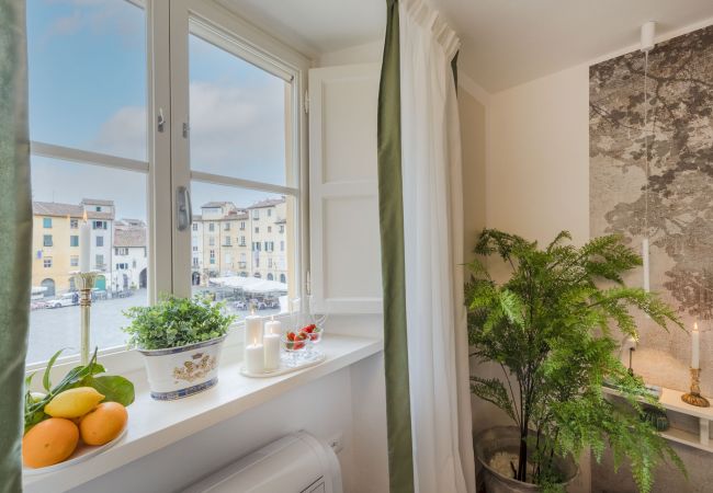Lägenhet i Lucca - A Million Dollar's View: the Lucca Colosseum. Luxury 1 bedroom 1 Bathroom Apartment Lägenhet i Lucca - A Million Dollar's View: the Lucca Colosseum. Luxury 1 bedroom 1 Bathroom Apartment
