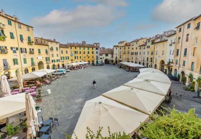 Lägenhet i Lucca - A Million Dollar's View: the Lucca Colosseum. Luxury 1 bedroom 1 Bathroom Apartment Lägenhet i Lucca - A Million Dollar's View: the Lucca Colosseum. Luxury 1 bedroom 1 Bathroom Apartment