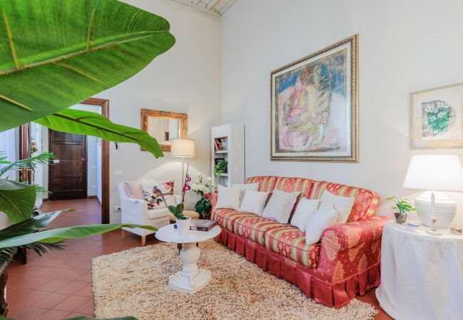 Lägenhet i Lucca - The Garden Along The Stream, romantic apartment with private garden inside the walls of Lucca Lägenhet i Lucca - The Garden Along The Stream, romantic apartment with private garden inside the walls of Lucca