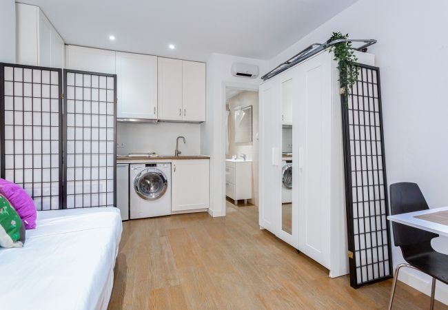 Studio i Madrid - Estudio en planta baja en Goya, Madrid Studio i Madrid - Estudio en planta baja en Goya, Madrid