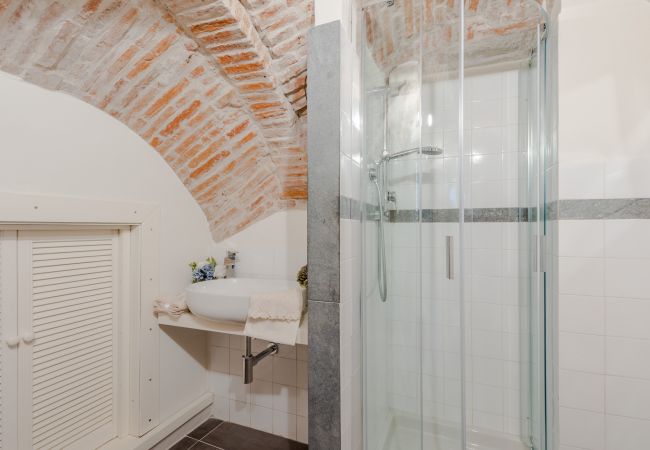 Lägenhet i Lucca - Smart & Stylish Studio inside the Walls of Lucca Lägenhet i Lucca - Smart & Stylish Studio inside the Walls of Lucca