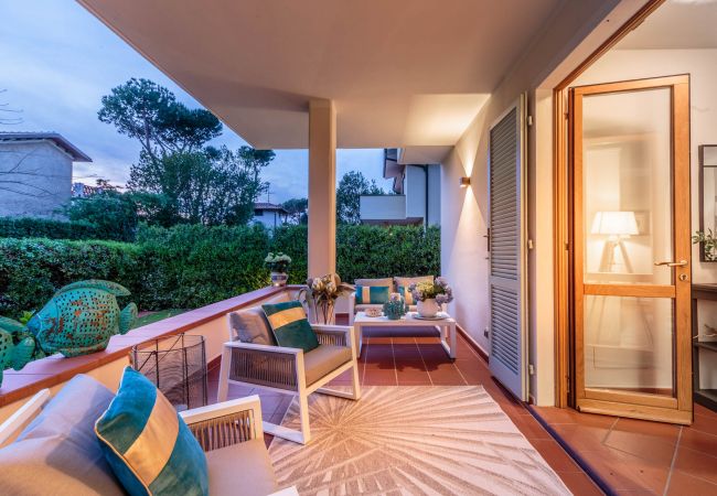 Villa i Marina di Pietrasanta - Regina Beach, Luxury 3 bedrooms Villa by the Beach in Marina di Pietrasanta Villa i Marina di Pietrasanta - Regina Beach, Luxury 3 bedrooms Villa by the Beach in Marina di Pietrasanta