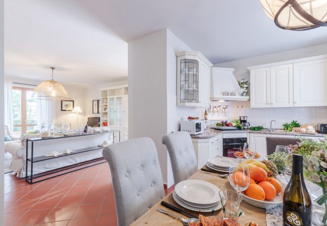 Villa i Marina di Pietrasanta - Regina Beach, Luxury 3 bedrooms Villa by the Beach in Marina di Pietrasanta Villa i Marina di Pietrasanta - Regina Beach, Luxury 3 bedrooms Villa by the Beach in Marina di Pietrasanta