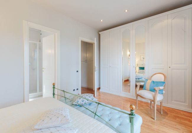 Villa i Marina di Pietrasanta - Regina Beach, Luxury 3 bedrooms Villa by the Beach in Marina di Pietrasanta Villa i Marina di Pietrasanta - Regina Beach, Luxury 3 bedrooms Villa by the Beach in Marina di Pietrasanta