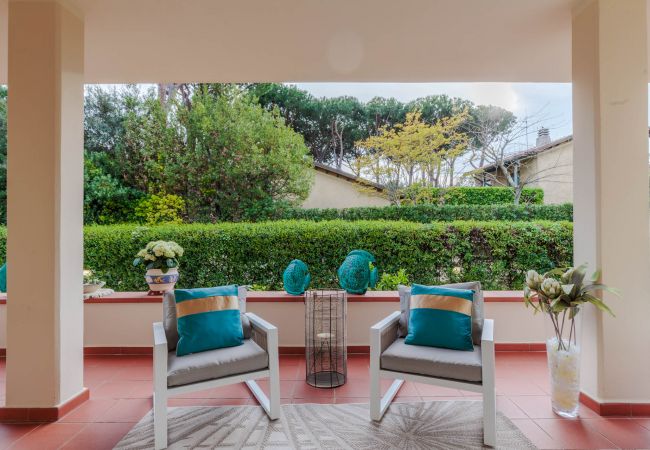 Villa i Marina di Pietrasanta - Regina Beach, Luxury 3 bedrooms Villa by the Beach in Marina di Pietrasanta Villa i Marina di Pietrasanta - Regina Beach, Luxury 3 bedrooms Villa by the Beach in Marina di Pietrasanta