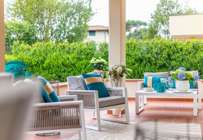 Villa i Marina di Pietrasanta - Regina Beach, Luxury 3 bedrooms Villa by the Beach in Marina di Pietrasanta Villa i Marina di Pietrasanta - Regina Beach, Luxury 3 bedrooms Villa by the Beach in Marina di Pietrasanta