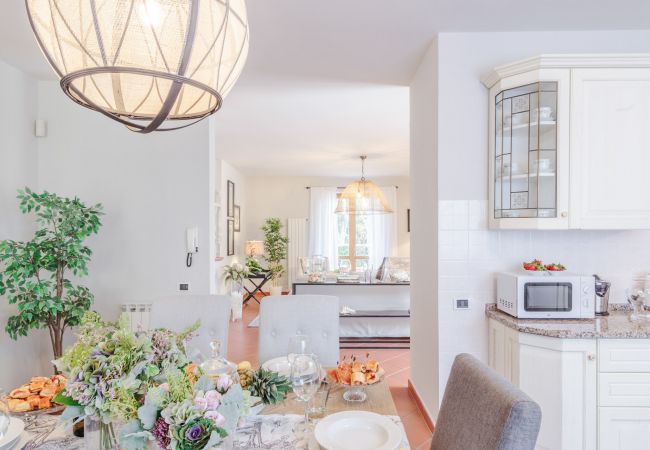 Villa i Marina di Pietrasanta - Regina Beach, Luxury 3 bedrooms Villa by the Beach in Marina di Pietrasanta Villa i Marina di Pietrasanta - Regina Beach, Luxury 3 bedrooms Villa by the Beach in Marina di Pietrasanta