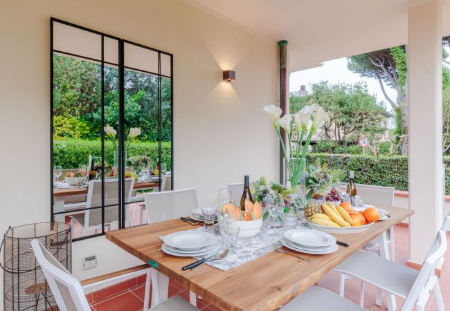Villa i Marina di Pietrasanta - Regina Beach, Luxury 3 bedrooms Villa by the Beach in Marina di Pietrasanta Villa i Marina di Pietrasanta - Regina Beach, Luxury 3 bedrooms Villa by the Beach in Marina di Pietrasanta