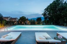 Villa i Bientina - Spacious 6 bedrooms Villa with Private Pool on the Tuscan Hills of Santa Colomba by Pontedera and Bientina