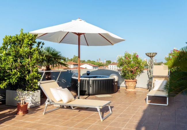 Lägenhet i Lucca - Casa Dieter, a superb 2 bedrooms Apartment with Grand Terrace and private parking in Central Lucca Lägenhet i Lucca - Casa Dieter, a superb 2 bedrooms Apartment with Grand Terrace and private parking in Central Lucca