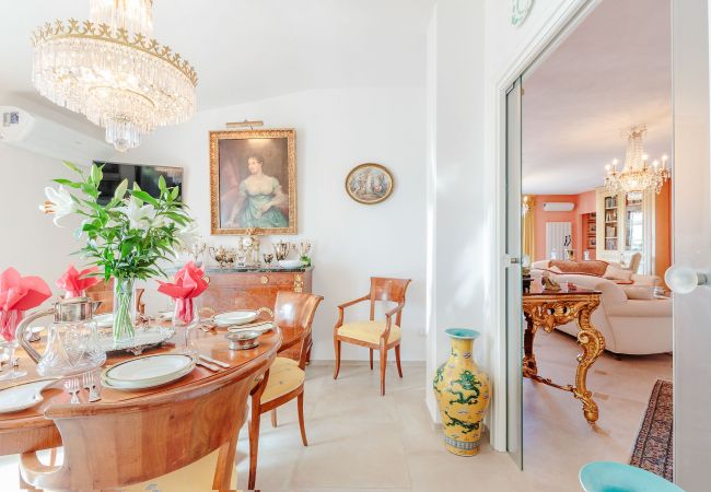 Lägenhet i Lucca - Casa Dieter, a superb 2 bedrooms Apartment with Grand Terrace and private parking in Central Lucca Lägenhet i Lucca - Casa Dieter, a superb 2 bedrooms Apartment with Grand Terrace and private parking in Central Lucca