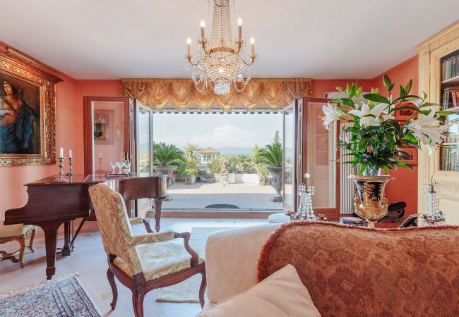 Lägenhet i Lucca - Casa Dieter, a superb 2 bedrooms Apartment with Grand Terrace and private parking in Central Lucca Lägenhet i Lucca - Casa Dieter, a superb 2 bedrooms Apartment with Grand Terrace and private parking in Central Lucca