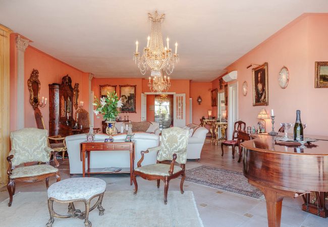 Lägenhet i Lucca - Casa Dieter, a superb 2 bedrooms Apartment with Grand Terrace and private parking in Central Lucca Lägenhet i Lucca - Casa Dieter, a superb 2 bedrooms Apartment with Grand Terrace and private parking in Central Lucca