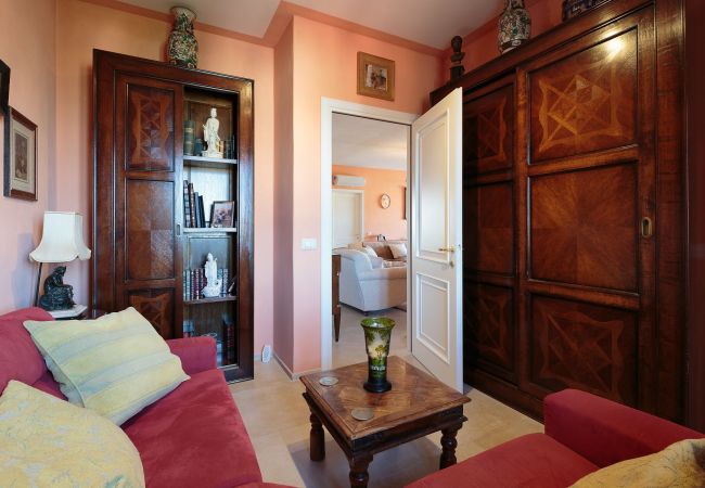 Lägenhet i Lucca - Casa Dieter, a superb 2 bedrooms Apartment with Grand Terrace and private parking in Central Lucca Lägenhet i Lucca - Casa Dieter, a superb 2 bedrooms Apartment with Grand Terrace and private parking in Central Lucca