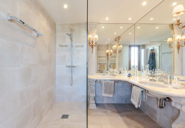Lägenhet i Lucca - Casa Dieter, a superb 2 bedrooms Apartment with Grand Terrace and private parking in Central Lucca Lägenhet i Lucca - Casa Dieter, a superb 2 bedrooms Apartment with Grand Terrace and private parking in Central Lucca
