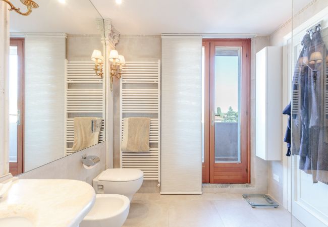 Lägenhet i Lucca - Casa Dieter, a superb 2 bedrooms Apartment with Grand Terrace and private parking in Central Lucca Lägenhet i Lucca - Casa Dieter, a superb 2 bedrooms Apartment with Grand Terrace and private parking in Central Lucca