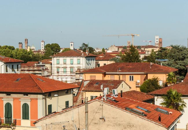 Lägenhet i Lucca - Casa Dieter, a superb 2 bedrooms Apartment with Grand Terrace and private parking in Central Lucca Lägenhet i Lucca - Casa Dieter, a superb 2 bedrooms Apartment with Grand Terrace and private parking in Central Lucca