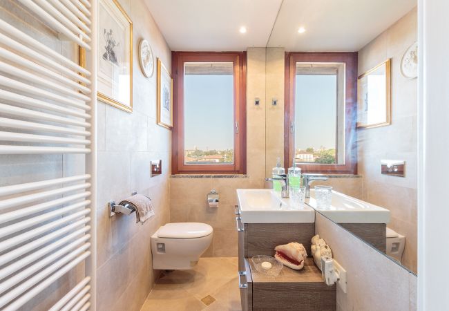 Lägenhet i Lucca - Casa Dieter, a superb 2 bedrooms Apartment with Grand Terrace and private parking in Central Lucca Lägenhet i Lucca - Casa Dieter, a superb 2 bedrooms Apartment with Grand Terrace and private parking in Central Lucca