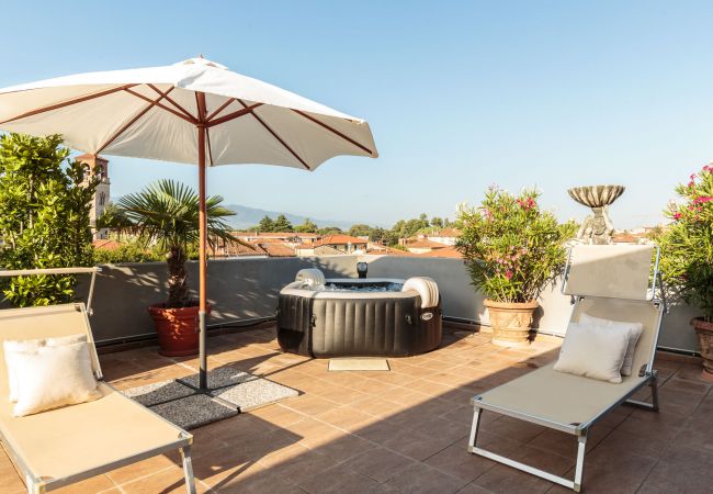 Lägenhet i Lucca - Casa Dieter, a superb 2 bedrooms Apartment with Grand Terrace and private parking in Central Lucca Lägenhet i Lucca - Casa Dieter, a superb 2 bedrooms Apartment with Grand Terrace and private parking in Central Lucca
