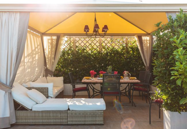 Lägenhet i Lucca - Casa Dieter, a superb 2 bedrooms Apartment with Grand Terrace and private parking in Central Lucca Lägenhet i Lucca - Casa Dieter, a superb 2 bedrooms Apartment with Grand Terrace and private parking in Central Lucca