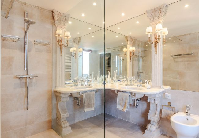 Lägenhet i Lucca - Casa Dieter, a superb 2 bedrooms Apartment with Grand Terrace and private parking in Central Lucca Lägenhet i Lucca - Casa Dieter, a superb 2 bedrooms Apartment with Grand Terrace and private parking in Central Lucca