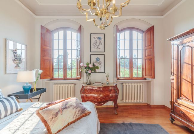 Villa i Monte San quirico - Villa Cesare, a Convenient 4 bedroom Villa with Pool close to Lucca Town Villa i Monte San quirico - Villa Cesare, a Convenient 4 bedroom Villa with Pool close to Lucca Town